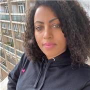 Laureanda in Economia offre lezioni di Inglese, Matematica a studenti delle medie e superiori. Ripetizioni pure di altre materie